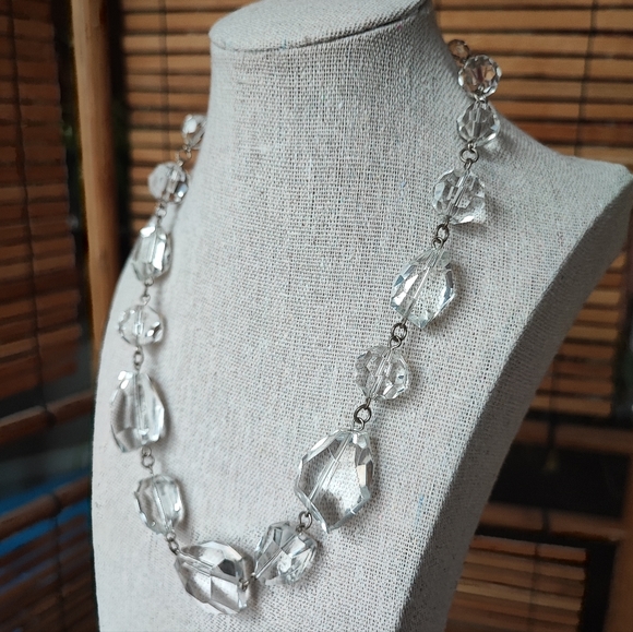 Clear Abstract Faceted Round Bead Glass Silver Tone Chain Vintage Necklace EUC - Picture 2 of 9